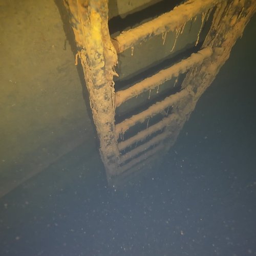 Sprinklertank-Inspektion: Betontank, 20 Jahre – Inspektion Stahltraeger Korrosion Sedimente Bodensicht