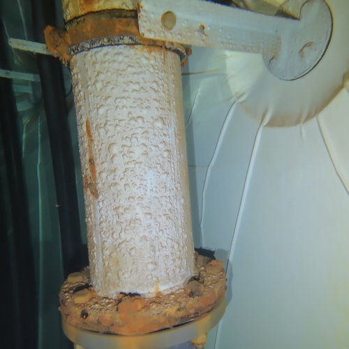 Sprinklertank-Inspektion: Stahltank, 5 Jahre – Rohrschelle Flansch Korrosion